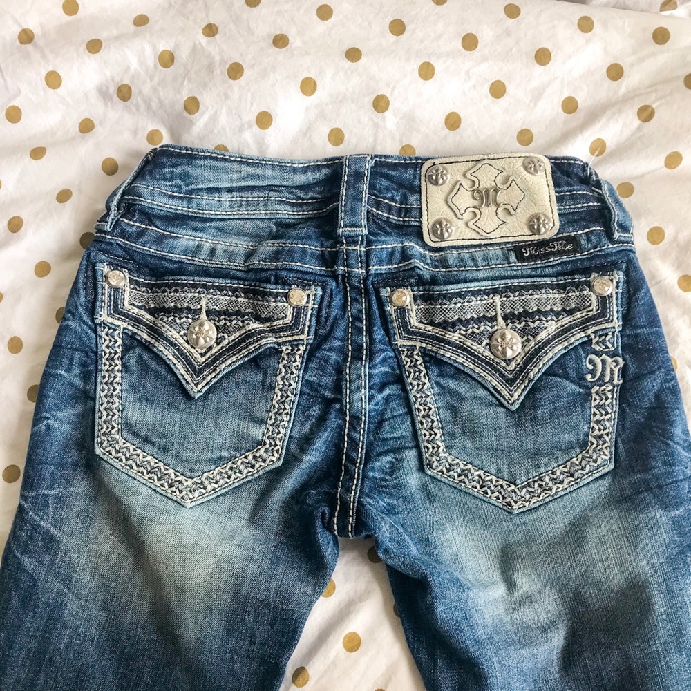 Miss Me Jeans: Signature Skinny (size 23)